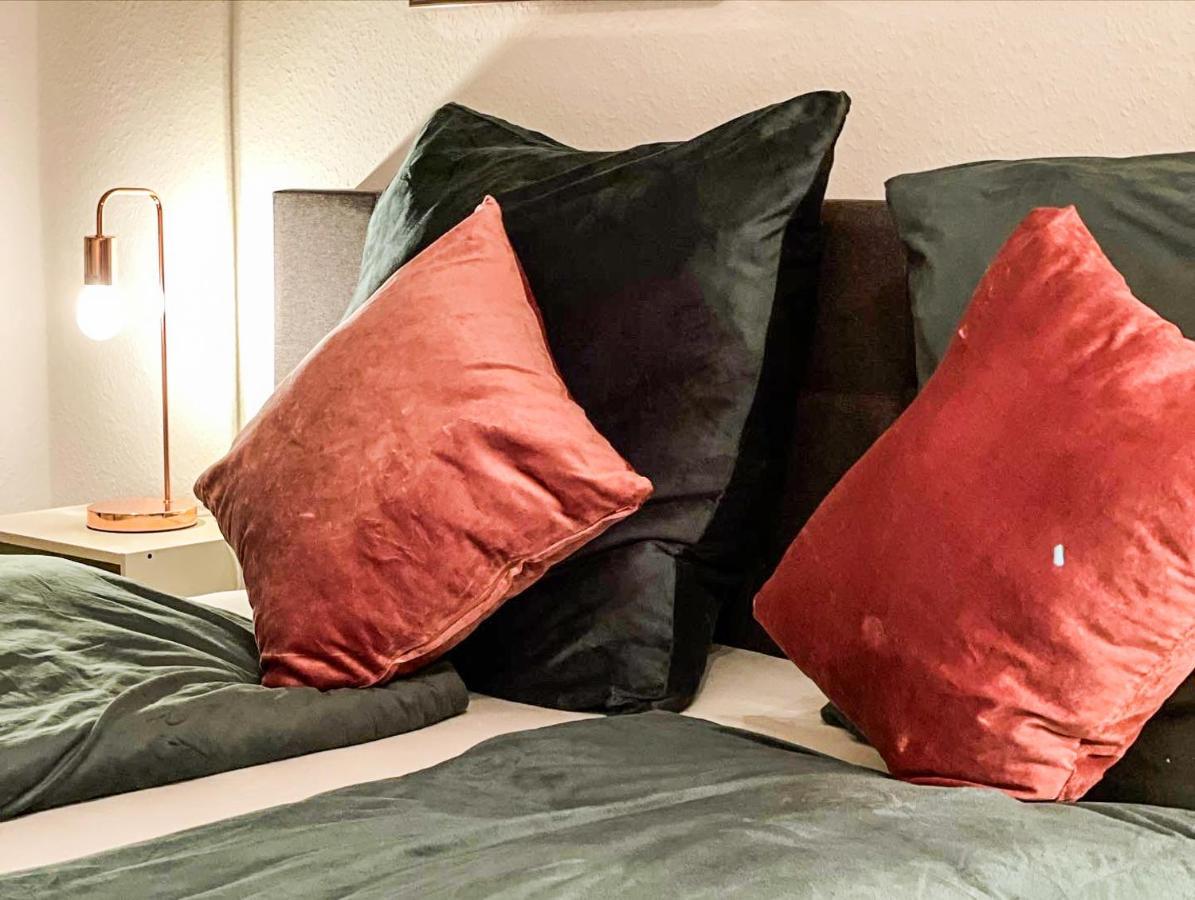 Apartment Fuer 3 Gaeste Kostenlose Parkplaetze Und Lift Хановер Екстериор снимка