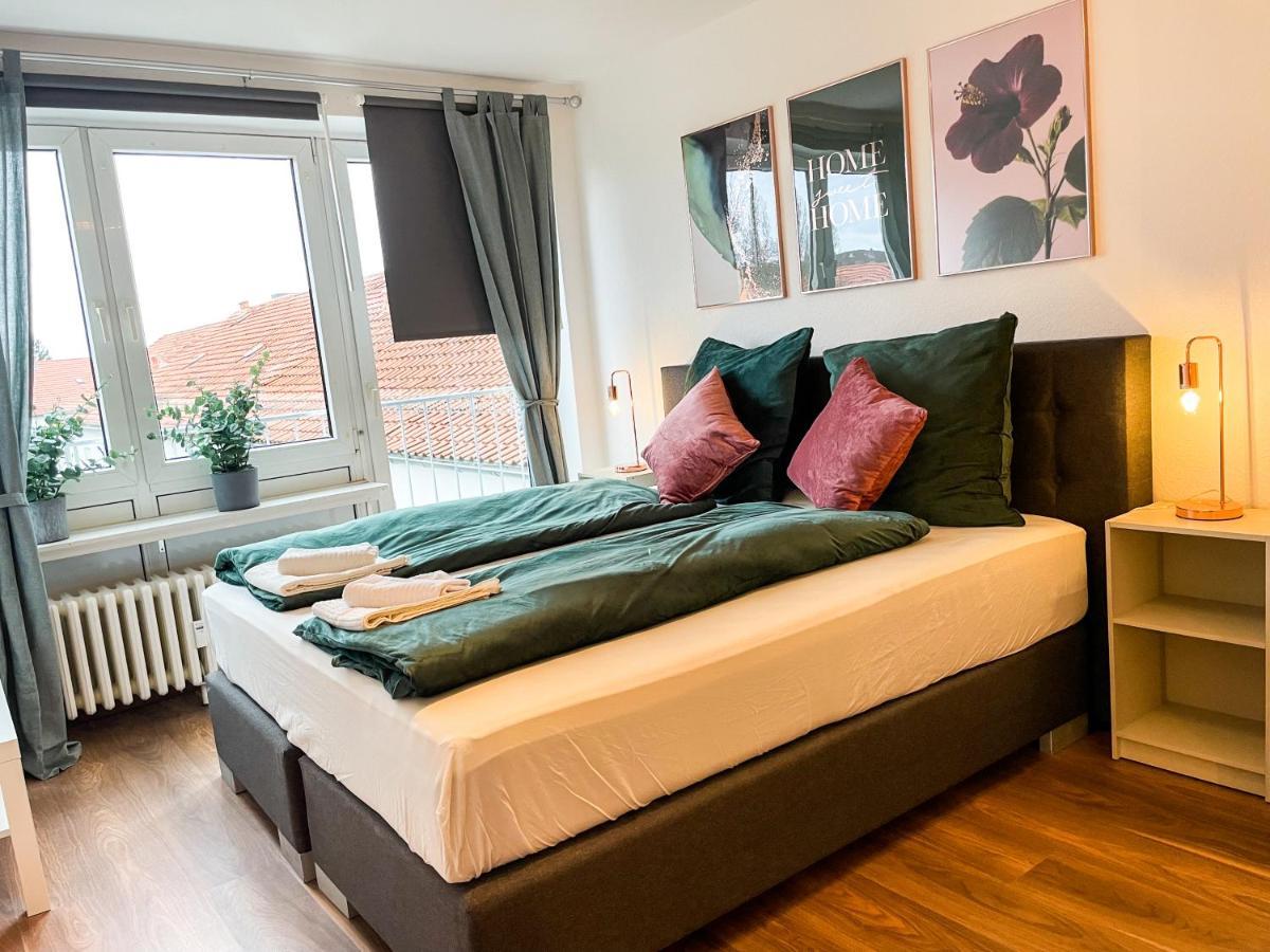 Apartment Fuer 3 Gaeste Kostenlose Parkplaetze Und Lift Хановер Екстериор снимка