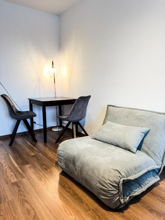 Apartment Fuer 3 Gaeste Kostenlose Parkplaetze Und Lift Хановер Екстериор снимка