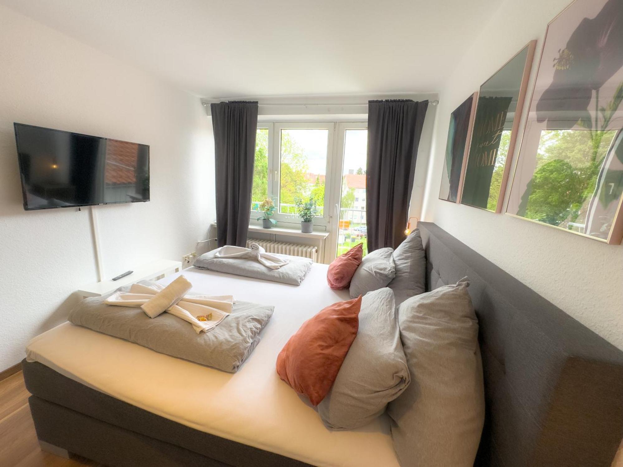 Apartment Fuer 3 Gaeste Kostenlose Parkplaetze Und Lift Хановер Екстериор снимка